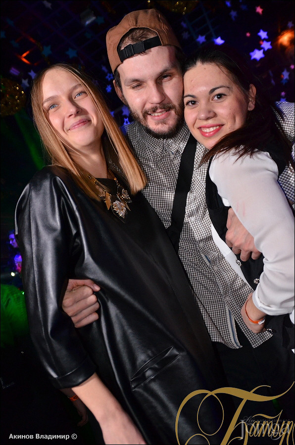 Фотография с СИНИЙ ГЛАМУР ИЛИ МЫ ЛЮБИМ АЛКОТРЭШ! в Батыр