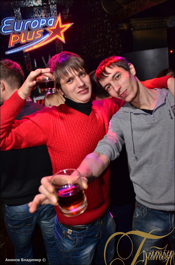 Фотография с СИНИЙ ГЛАМУР ИЛИ МЫ ЛЮБИМ АЛКОТРЭШ! в Батыр