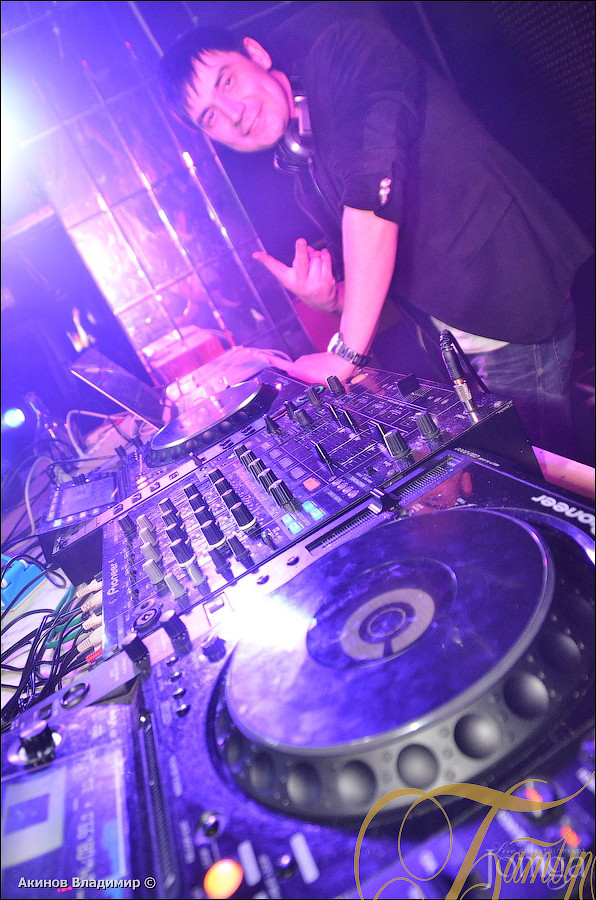 Фотография с JUICY TRAX в Батыр