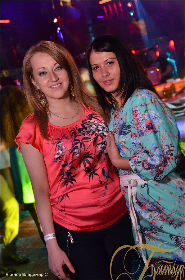 Фотография с ТАНЦУЙ И ПОВИНУЙСЯ в Батыр