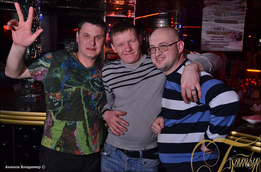 Фотография с ТАНЦУЙ И ПОВИНУЙСЯ в Батыр