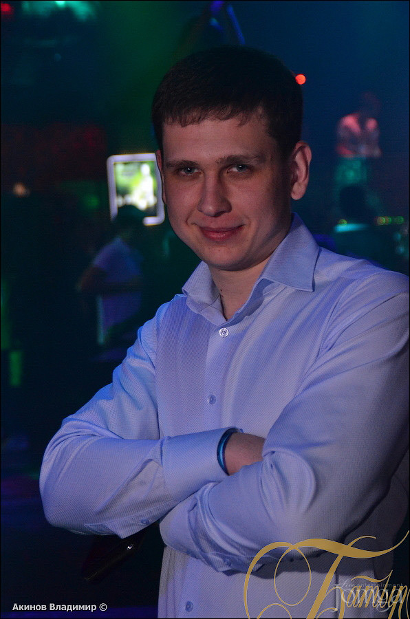 Фотография с ТАНЦУЙ И ПОВИНУЙСЯ в Батыр