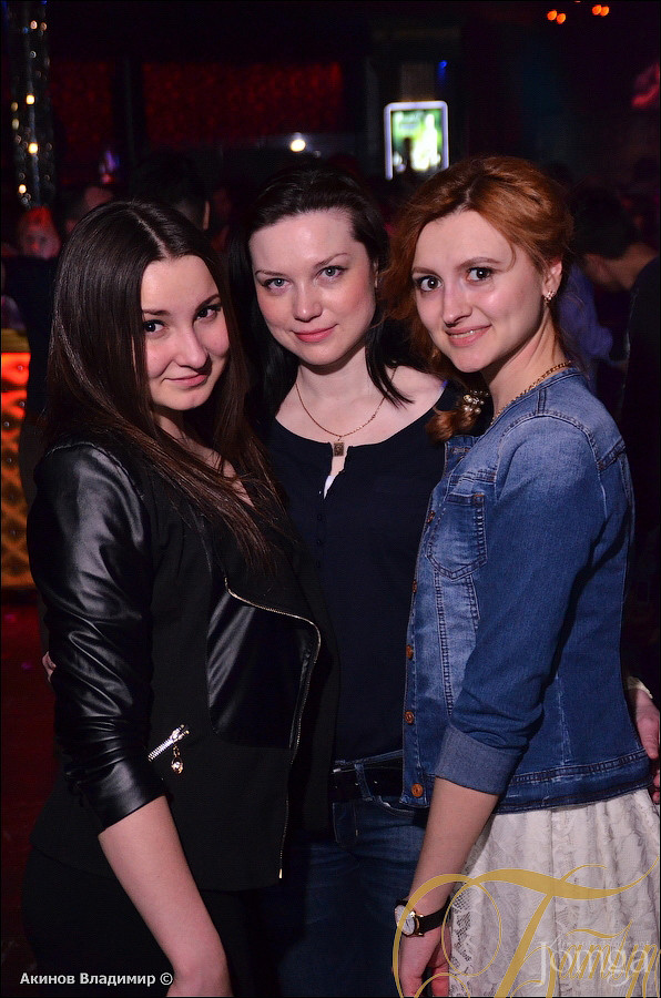 Фотография с ТАНЦУЙ И ПОВИНУЙСЯ в Батыр