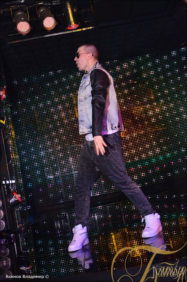 Фотография с ТАНЦУЙ И ПОВИНУЙСЯ в Батыр