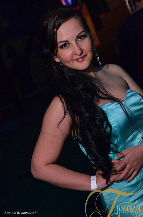 Фотография с ТАНЦУЙ И ПОВИНУЙСЯ в Батыр