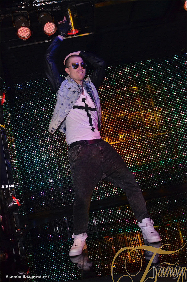 Фотография с ТАНЦУЙ И ПОВИНУЙСЯ в Батыр