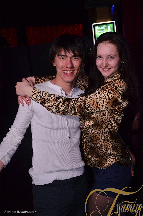 Фотография с ТАНЦУЙ И ПОВИНУЙСЯ в Батыр