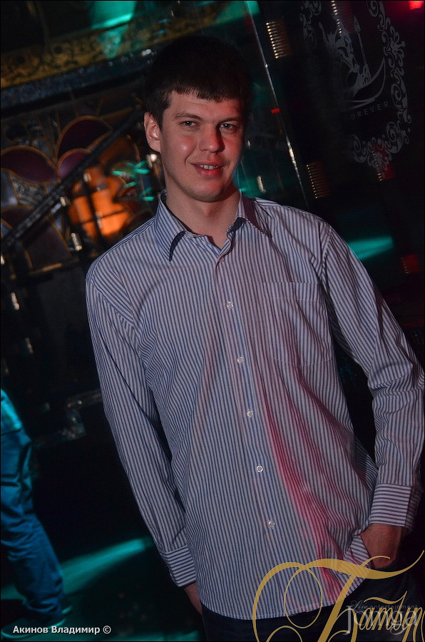 Фотография с ТАНЦУЙ И ПОВИНУЙСЯ в Батыр