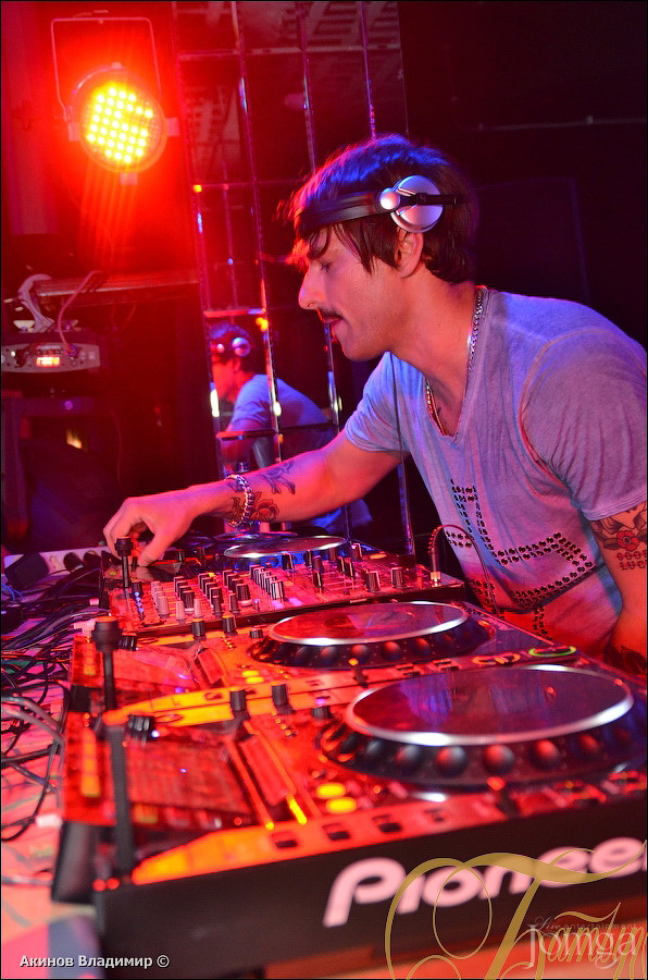 Фотография с DJ MILLER в Батыр