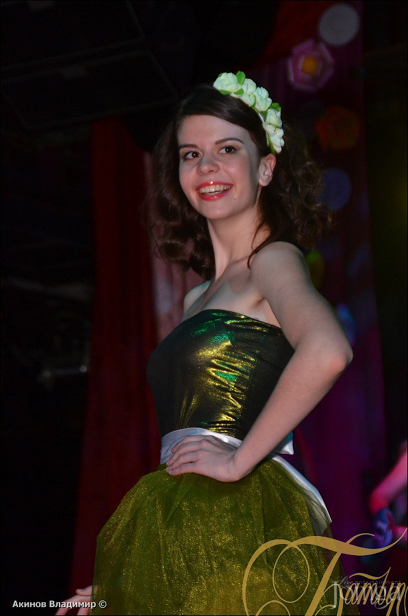 Фотография с КОРОЛЕВА ВЫПУСКНОГО БАЛА в Батыр