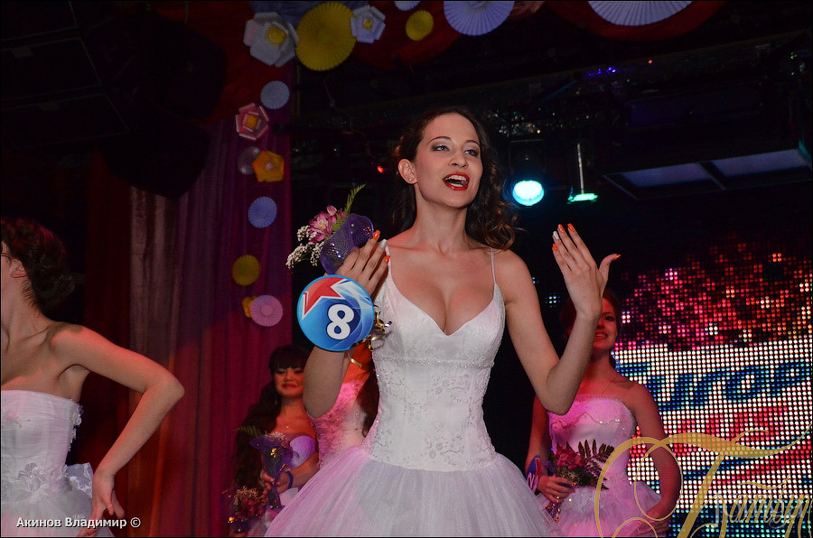 Фотография с КОРОЛЕВА ВЫПУСКНОГО БАЛА в Батыр