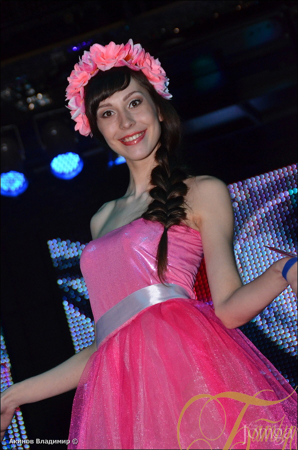 Фотография с КОРОЛЕВА ВЫПУСКНОГО БАЛА в Батыр