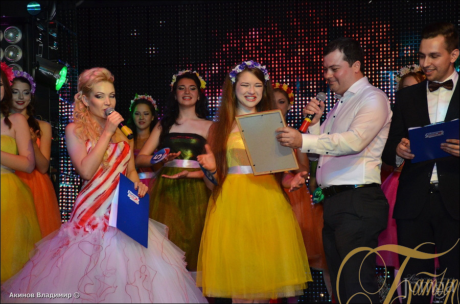 Фотография с КОРОЛЕВА ВЫПУСКНОГО БАЛА в Батыр