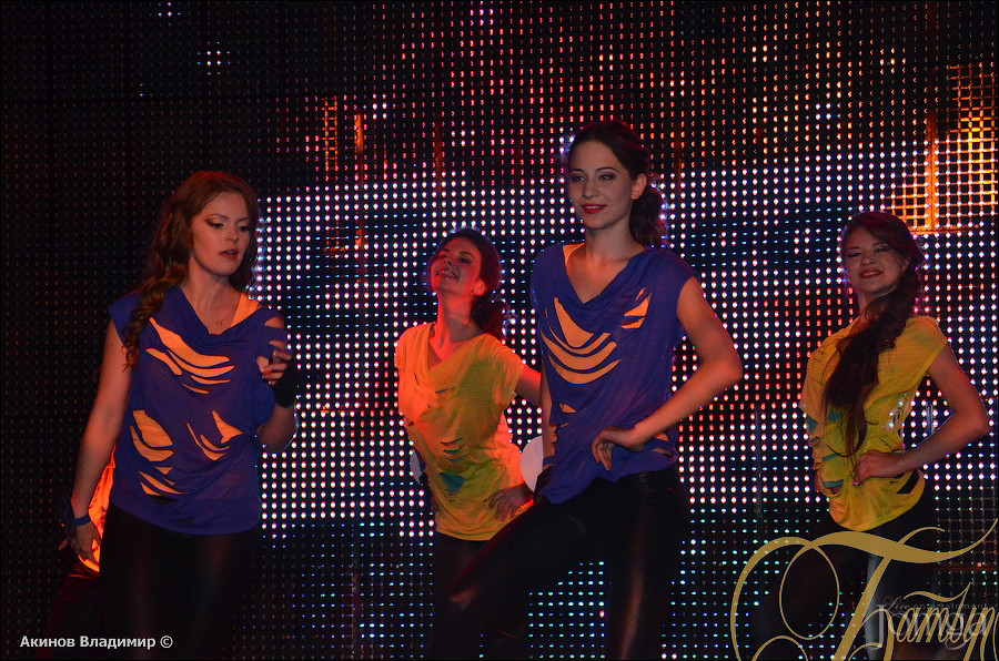 Фотография с КОРОЛЕВА ВЫПУСКНОГО БАЛА в Батыр