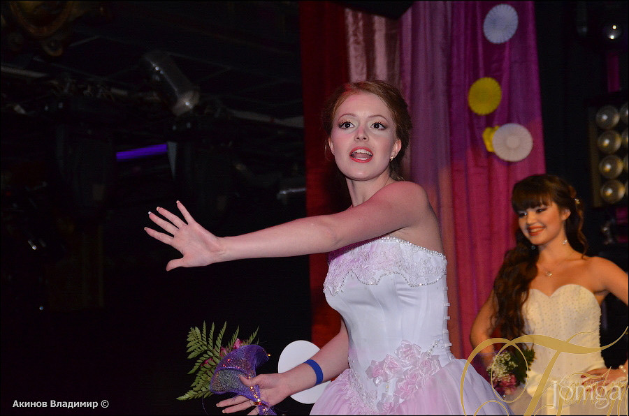 Фотография с КОРОЛЕВА ВЫПУСКНОГО БАЛА в Батыр