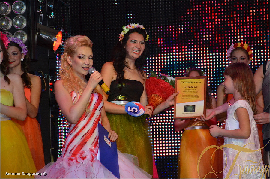 Фотография с КОРОЛЕВА ВЫПУСКНОГО БАЛА в Батыр