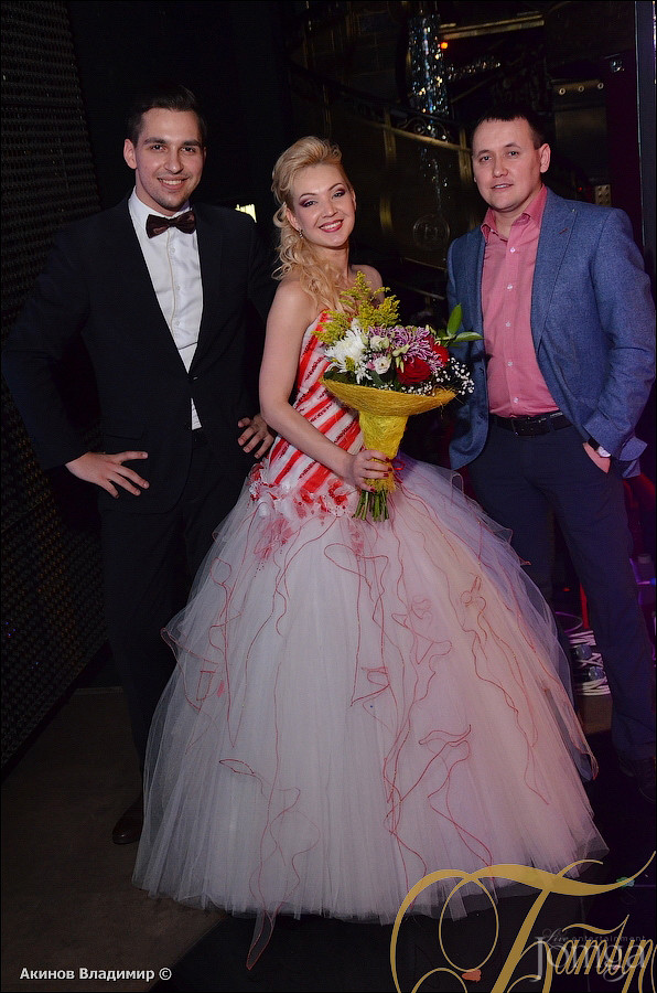 Фотография с КОРОЛЕВА ВЫПУСКНОГО БАЛА в Батыр