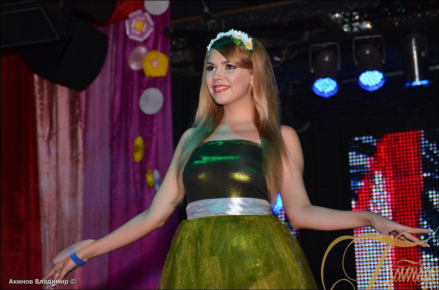 Фотография с КОРОЛЕВА ВЫПУСКНОГО БАЛА в Батыр