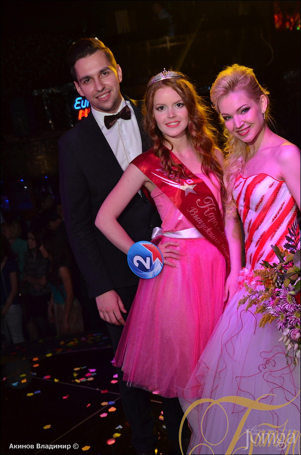 Фотография с КОРОЛЕВА ВЫПУСКНОГО БАЛА в Батыр