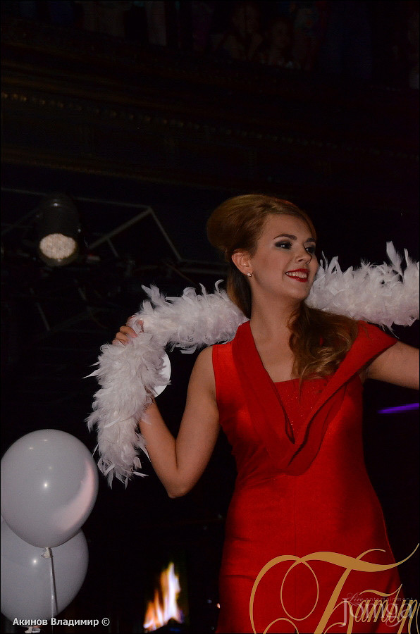 Фотография с КОРОЛЕВА ВЫПУСКНОГО БАЛА в Батыр