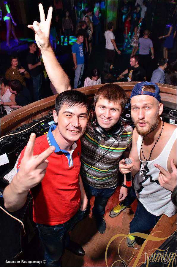 Фотография с ТАНЦУЙ И ПОВИНУЙСЯ! в Батыр