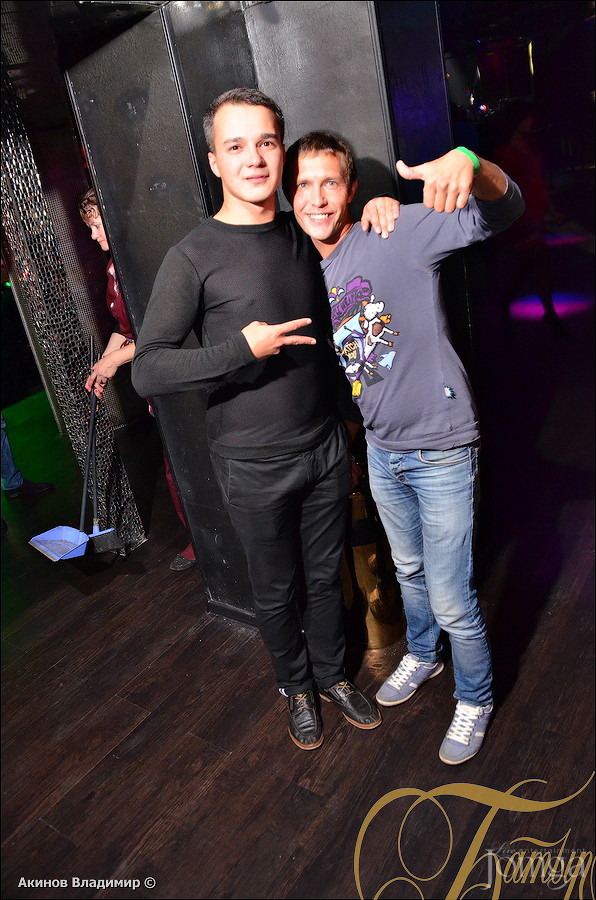 Фотография с ТАНЦУЙ И ПОВИНУЙСЯ! в Батыр