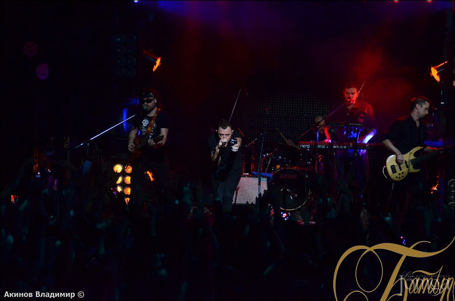 Фотография с концерт группы ЗВЕРИ в Батыр