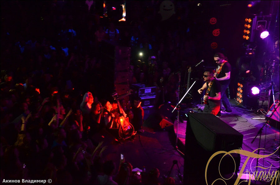 Фотография с концерт группы ЗВЕРИ в Батыр