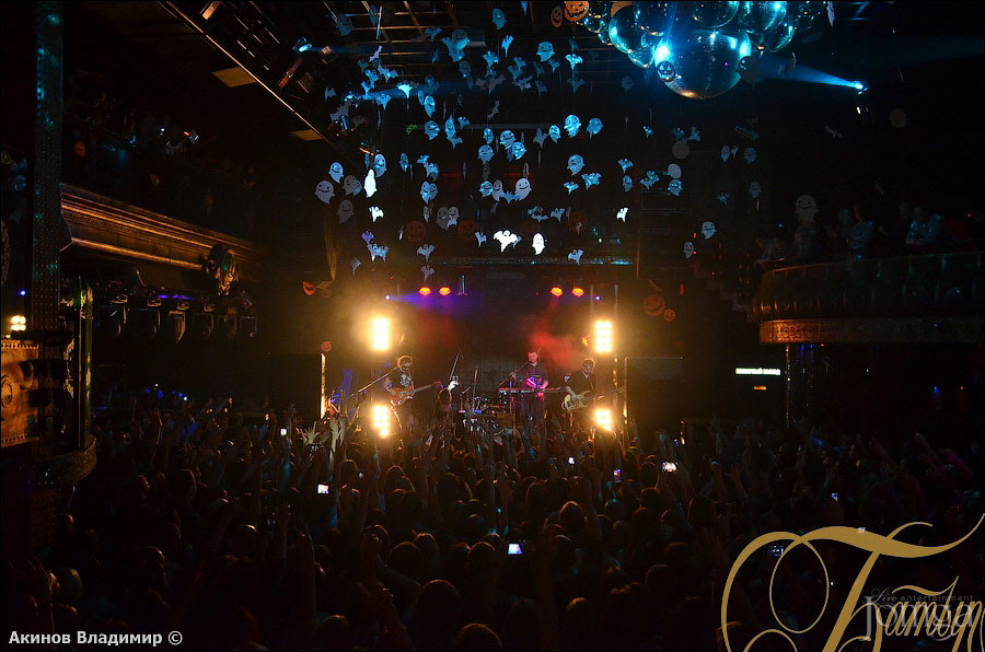 Фотография с концерт группы ЗВЕРИ в Батыр