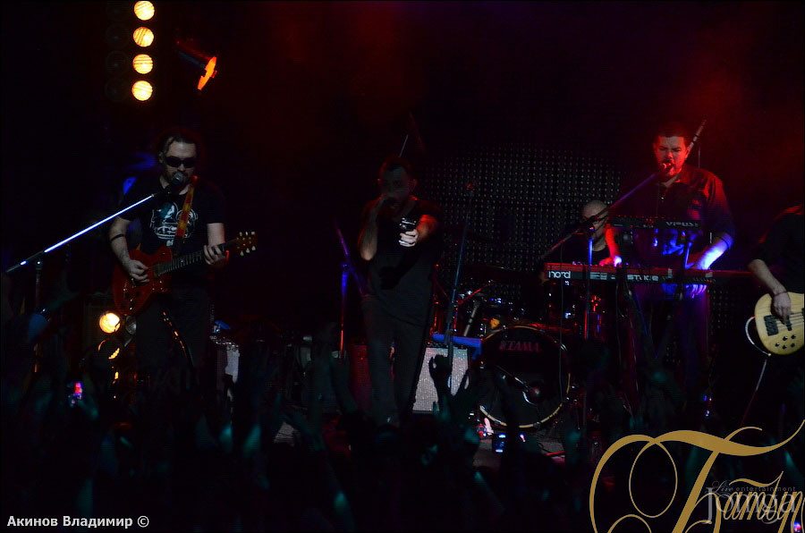 Фотография с концерт группы ЗВЕРИ в Батыр