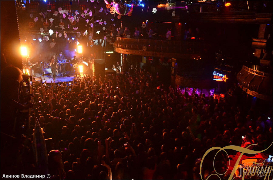 Фотография с концерт группы ЗВЕРИ в Батыр