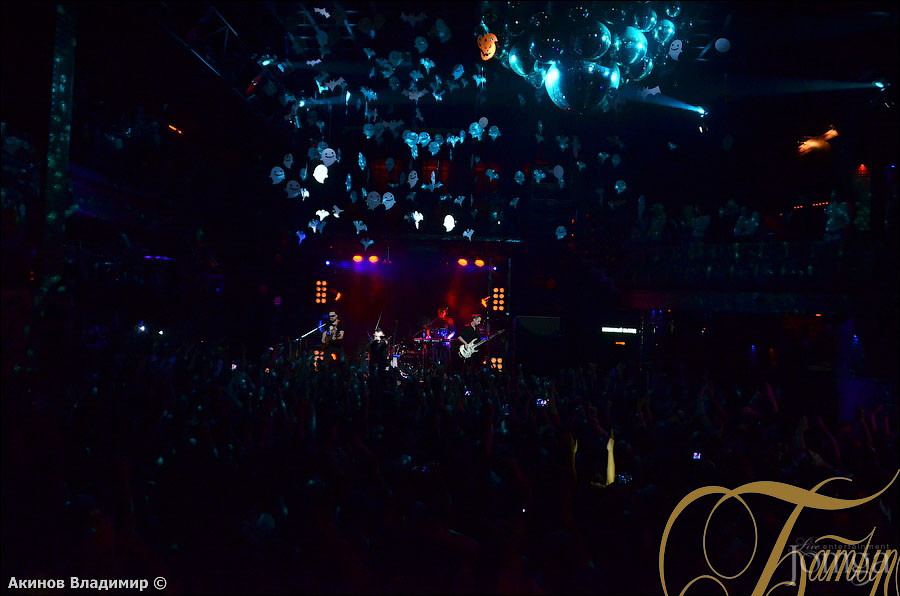 Фотография с концерт группы ЗВЕРИ в Батыр