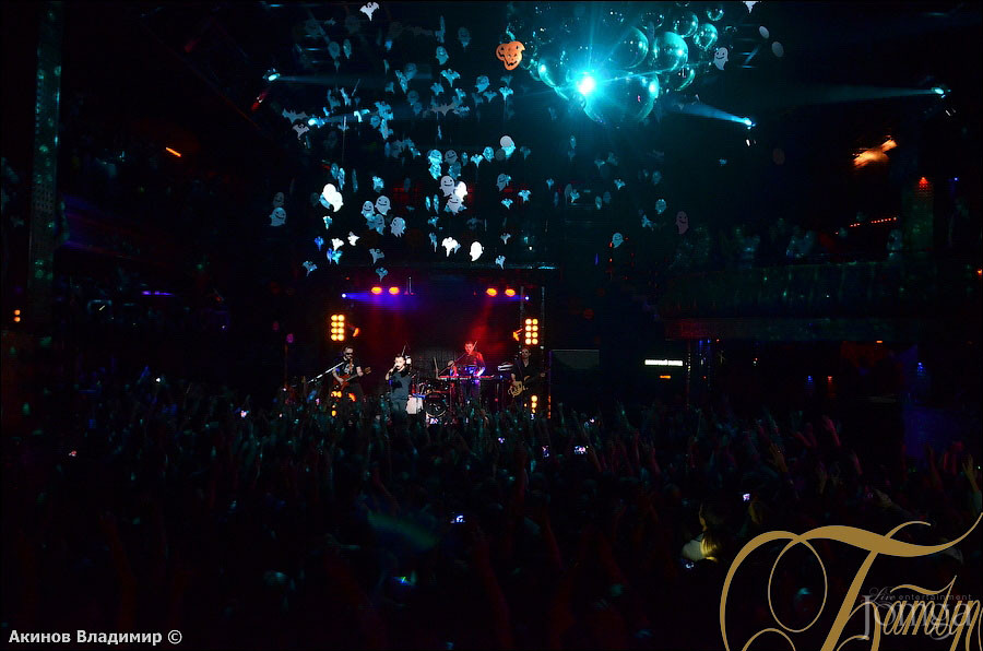Фотография с концерт группы ЗВЕРИ в Батыр