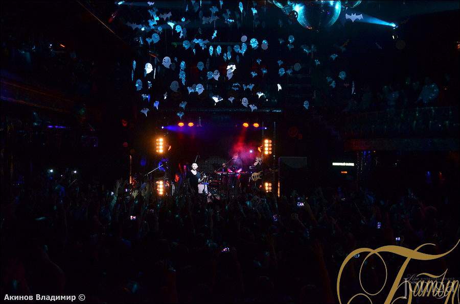 Фотография с концерт группы ЗВЕРИ в Батыр