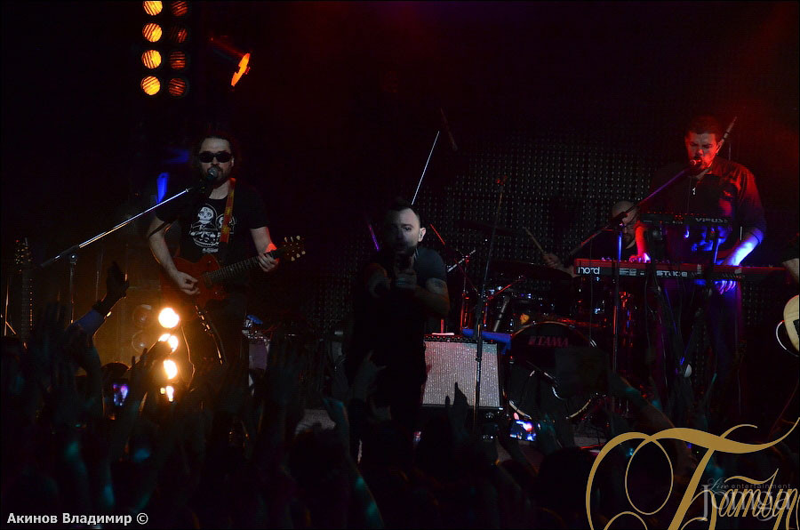 Фотография с концерт группы ЗВЕРИ в Батыр