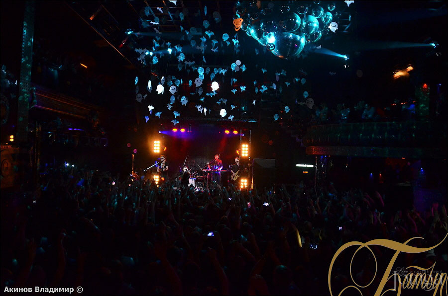 Фотография с концерт группы ЗВЕРИ в Батыр