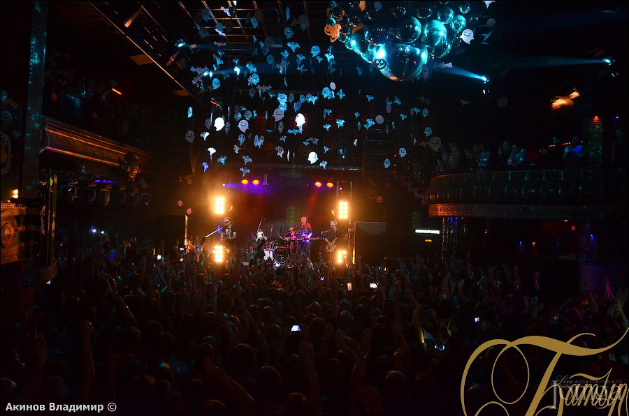 Фотография с концерт группы ЗВЕРИ в Батыр
