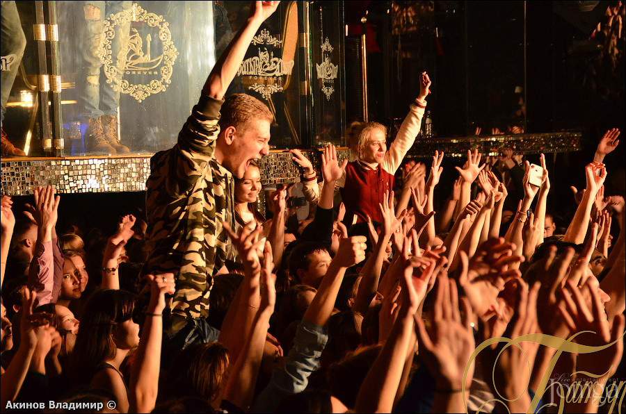 Фотография с МАКС КОРЖ в Батыр