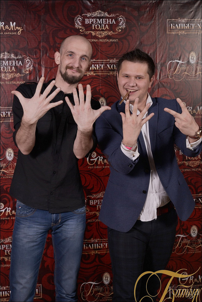 Фотография с НАМ 17 ЛЕТ  в Батыр