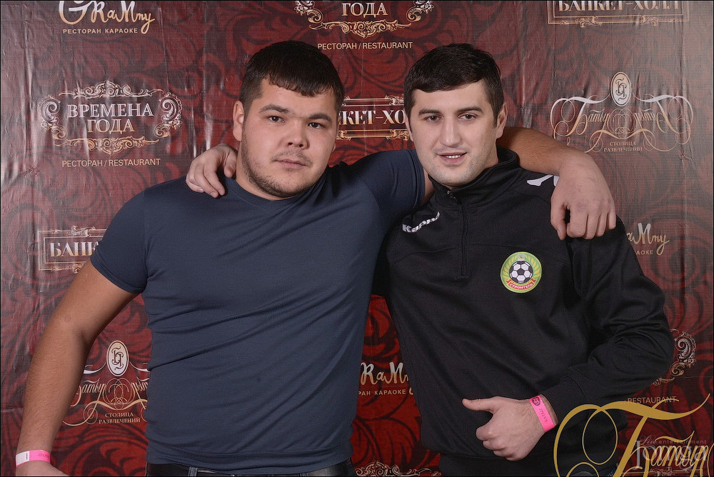 Фотография с НАМ 17 ЛЕТ  в Батыр