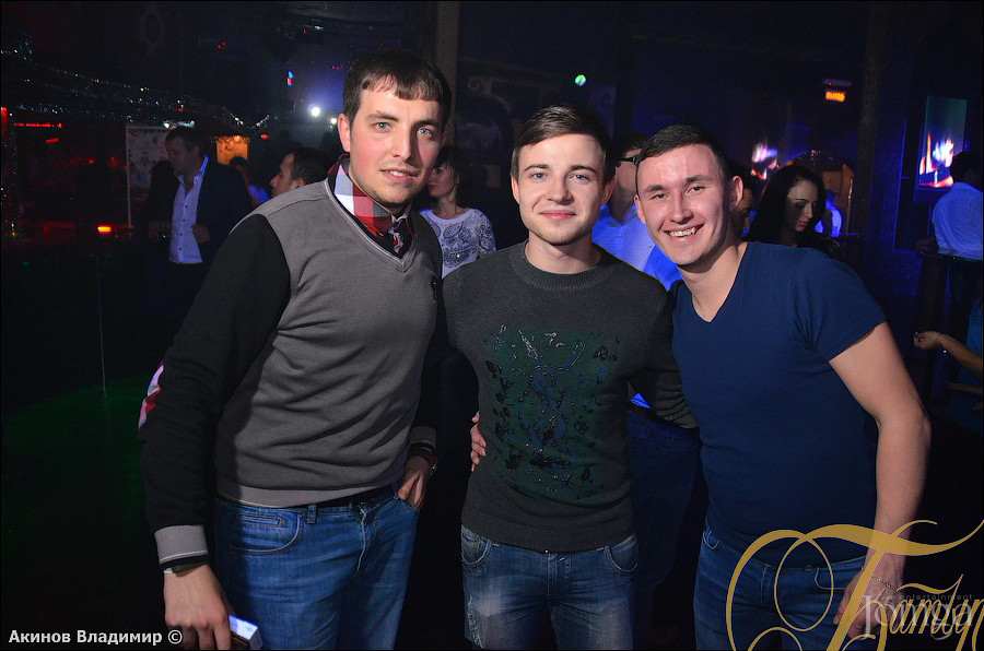 Фотография с СНЕГ КРУЖИТСЯ в Батыр