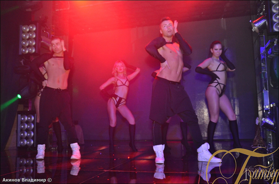 Фотография с СНЕГ КРУЖИТСЯ в Батыр