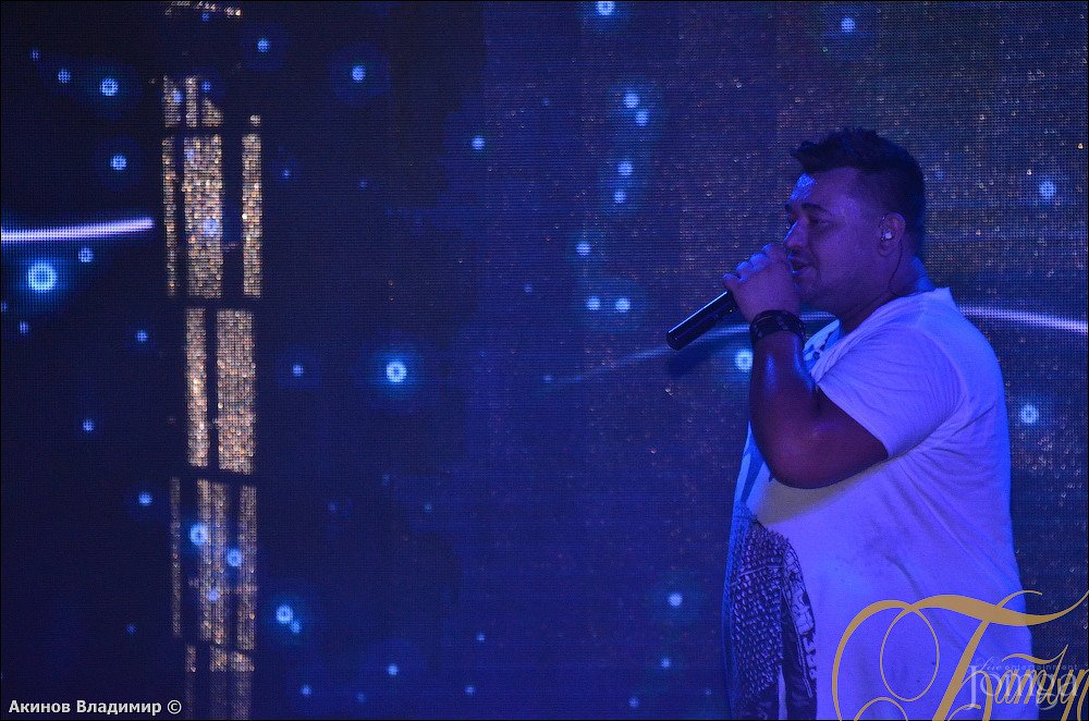 Фотография с РУКИ ВВЕРХ в Батыр