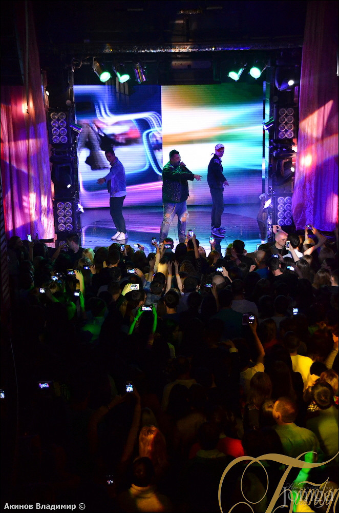 Фотография с РУКИ ВВЕРХ в Батыр