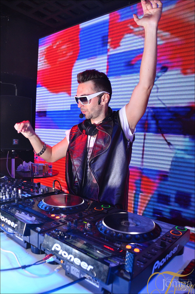 Фотография с DJ FAVORITE в Батыр