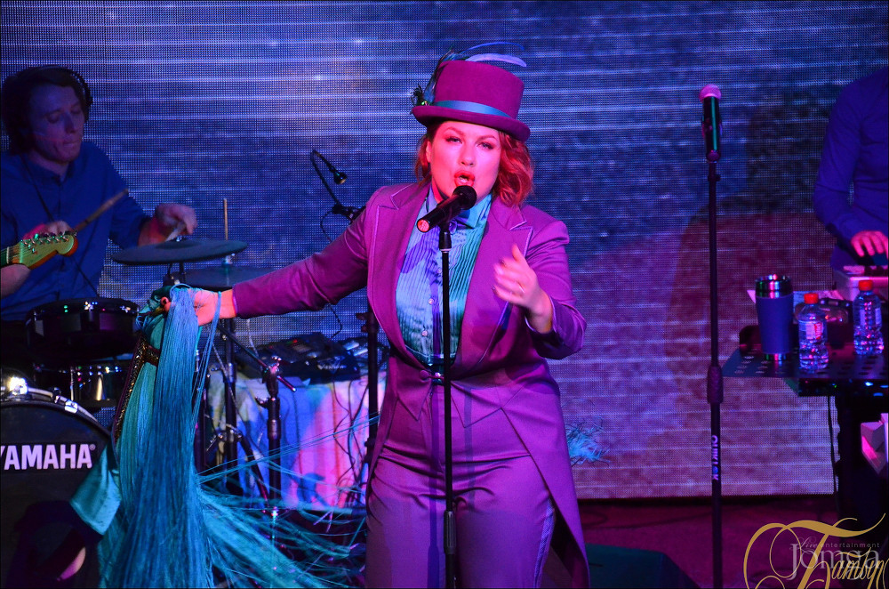 Фотография с ЕВА ПОЛЬНА в Батыр