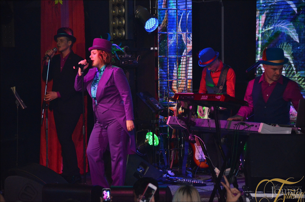 Фотография с ЕВА ПОЛЬНА в Батыр