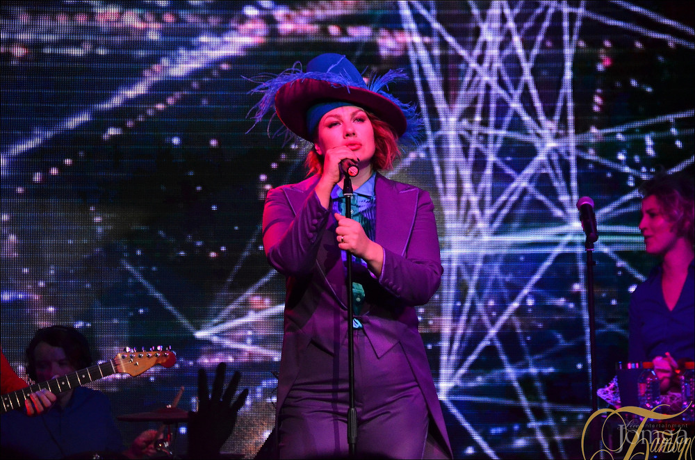 Фотография с ЕВА ПОЛЬНА в Батыр