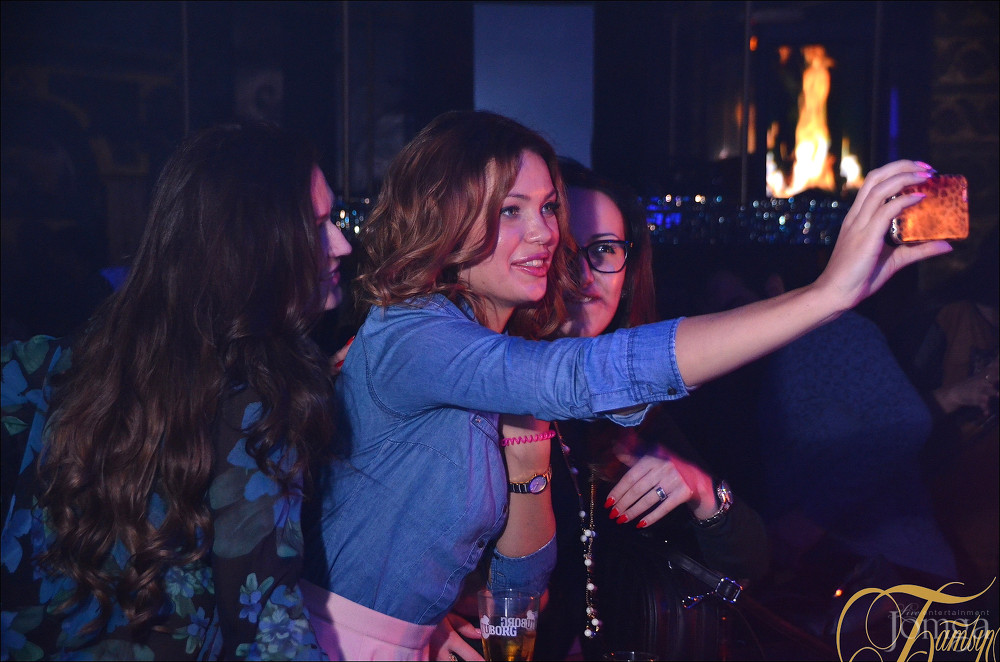 Фотография с НАМ 18 ЛЕТ в Батыр