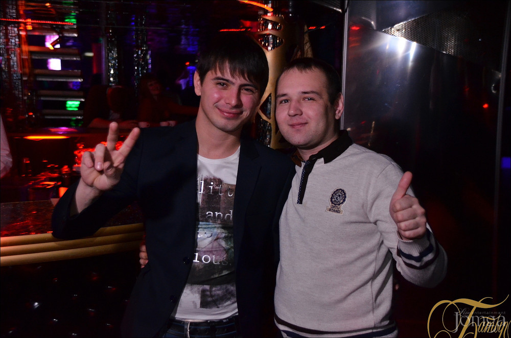 Фотография с СНЕГ КРУЖИТСЯ в Батыр